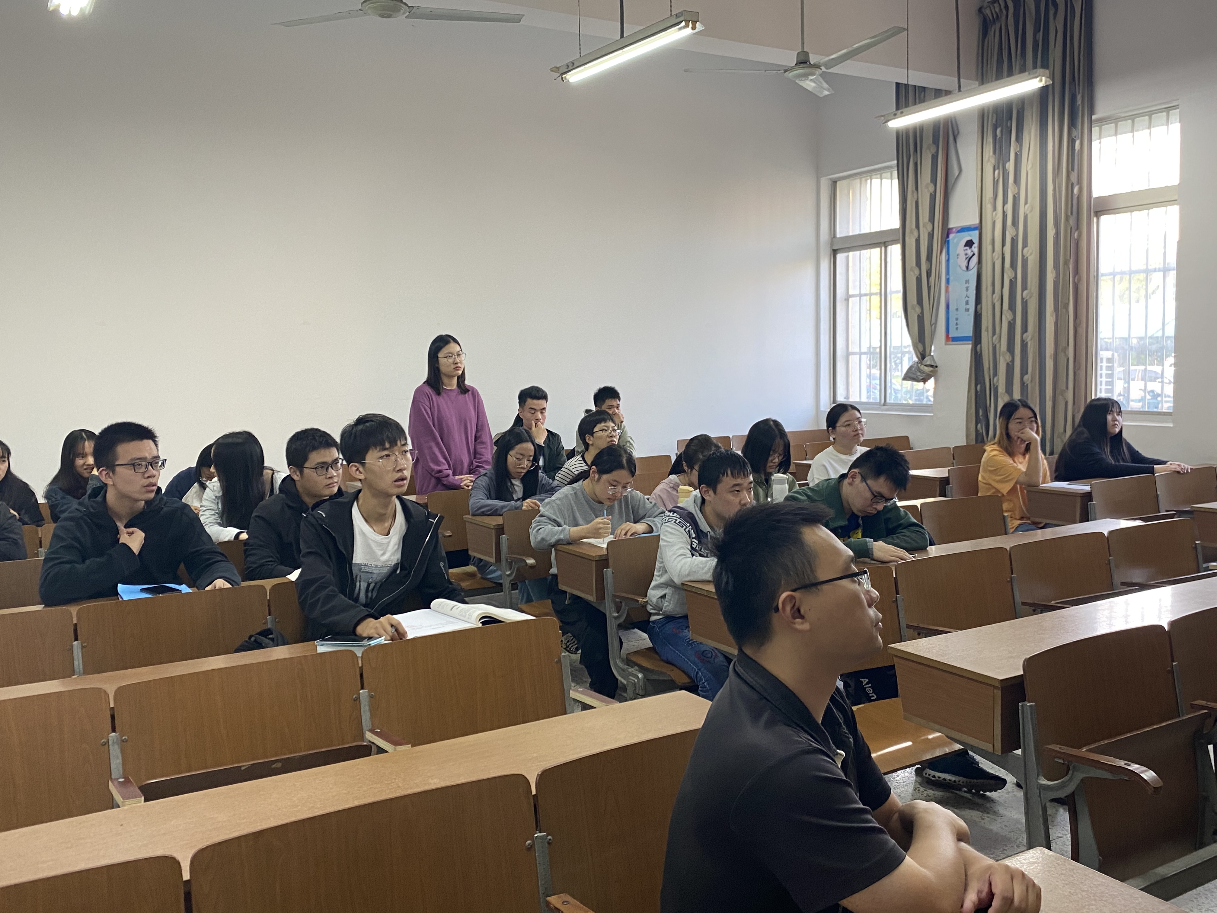 C9F185BA65E4083C4FDE2A9B0DFDDEC7.jpg C9F185BA65E4083C4FDE2A9B0DFDDEC7.jpg